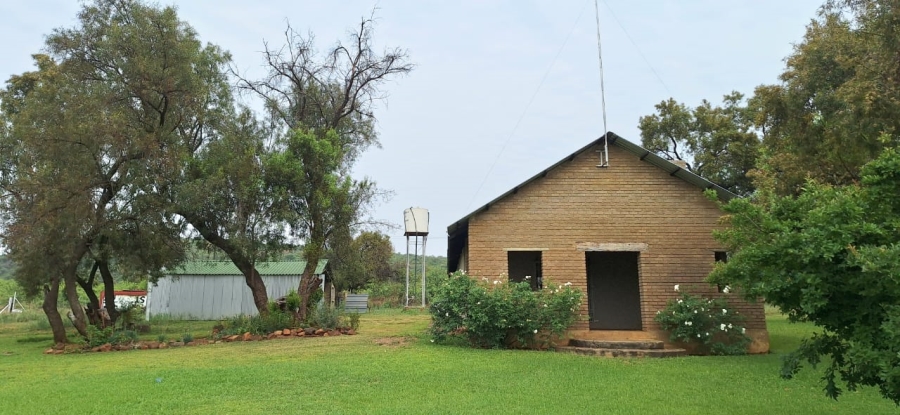 2 Bedroom Property for Sale in Swartruggens North West